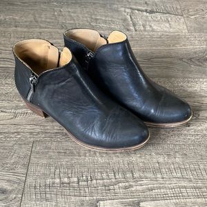 Lucky Brand Basel Leather Flat Bootie- Black- Size 6